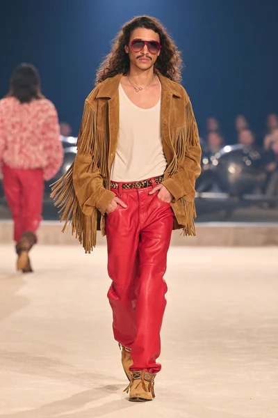 Look 21